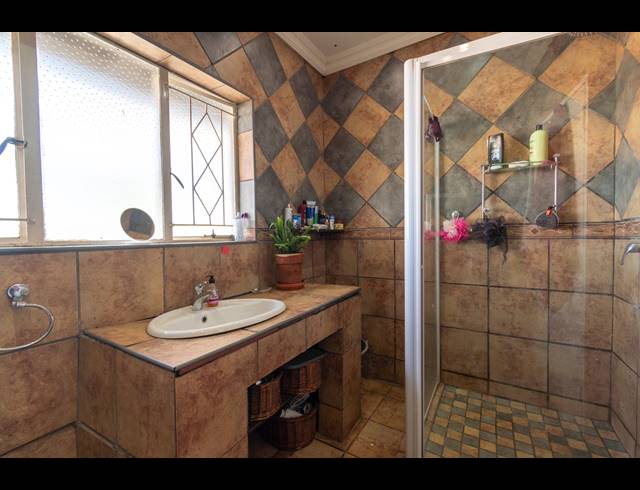 4 BEDROOM HOUSE FOR SALE IN THREE RIVERS